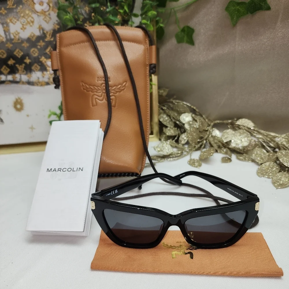 NWOT MCM WORLDWIDE SUNWEAR Sunglasses MW0010 01A With Crossbody Case
